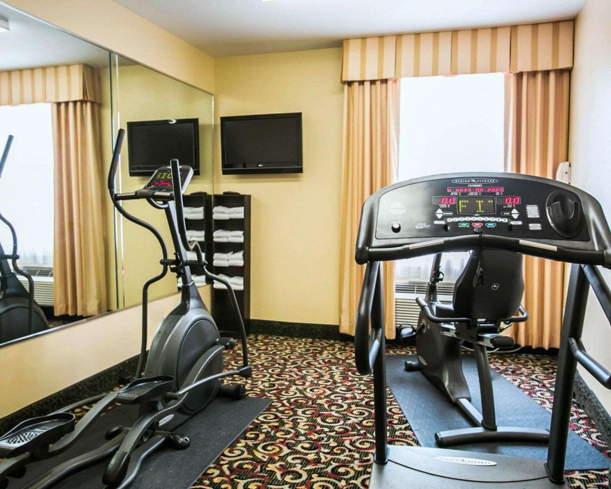 Sleep Inn & Suites Нью Браунфелс Экстерьер фото