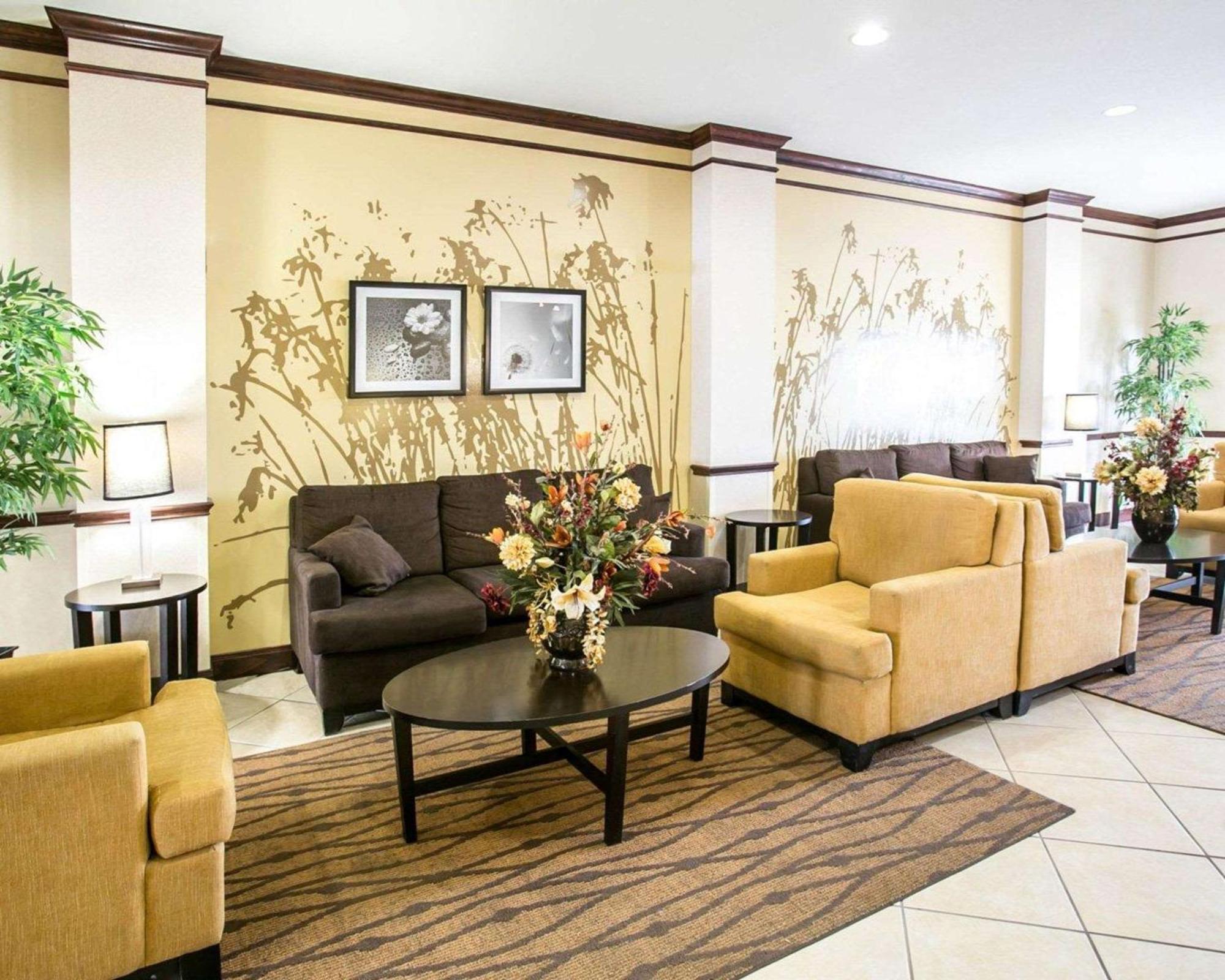 Sleep Inn & Suites Нью Браунфелс Экстерьер фото