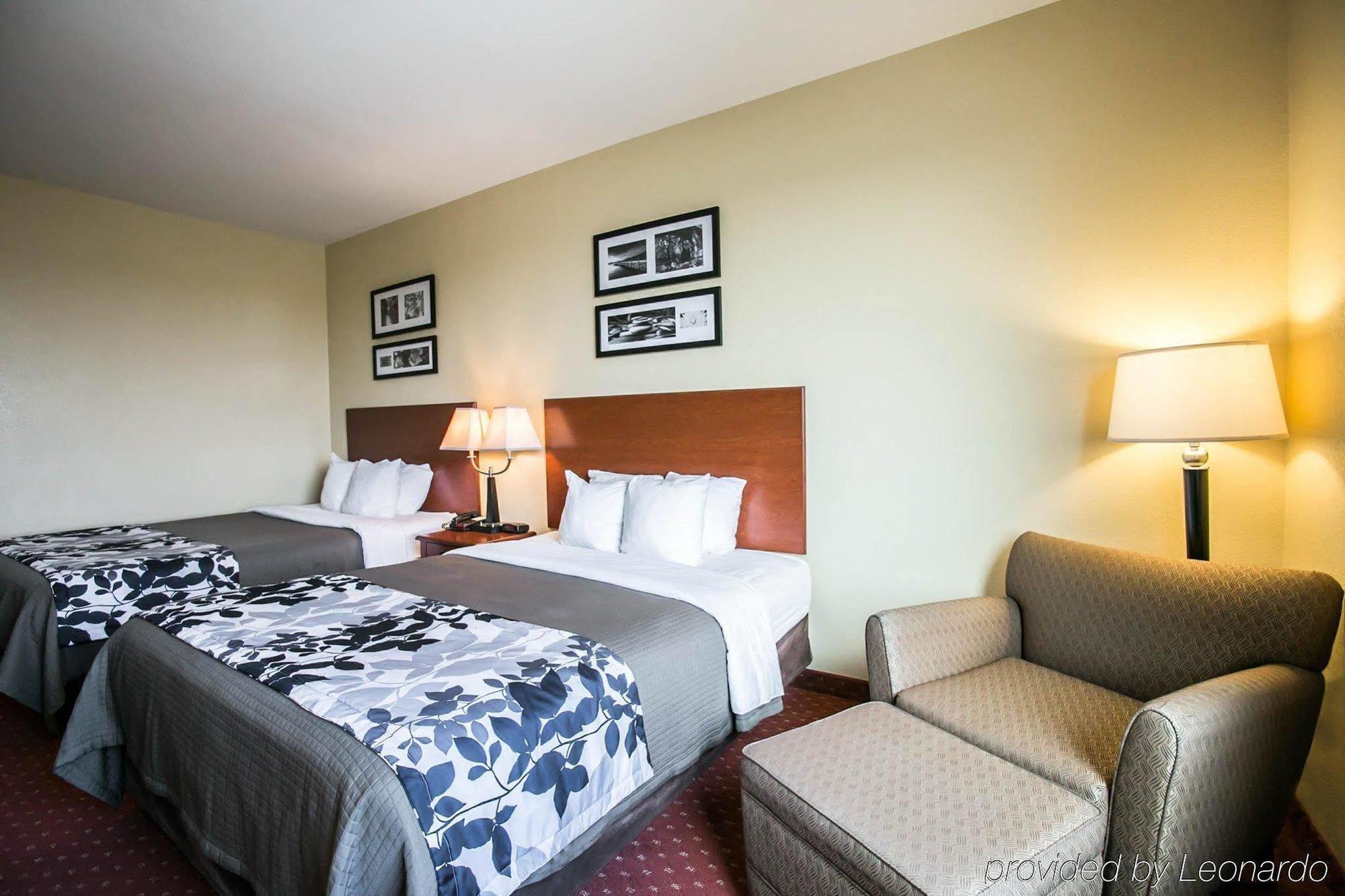 Sleep Inn & Suites Нью Браунфелс Экстерьер фото
