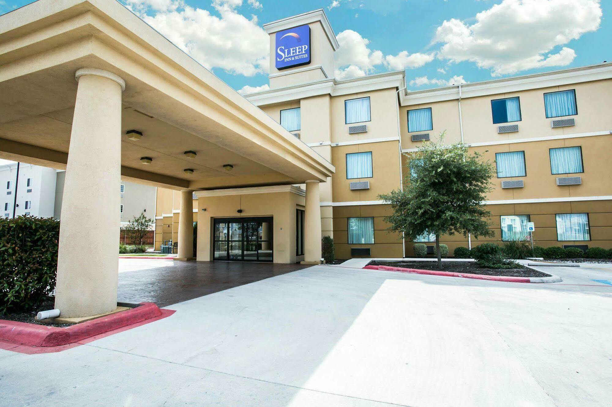Sleep Inn & Suites Нью Браунфелс Экстерьер фото
